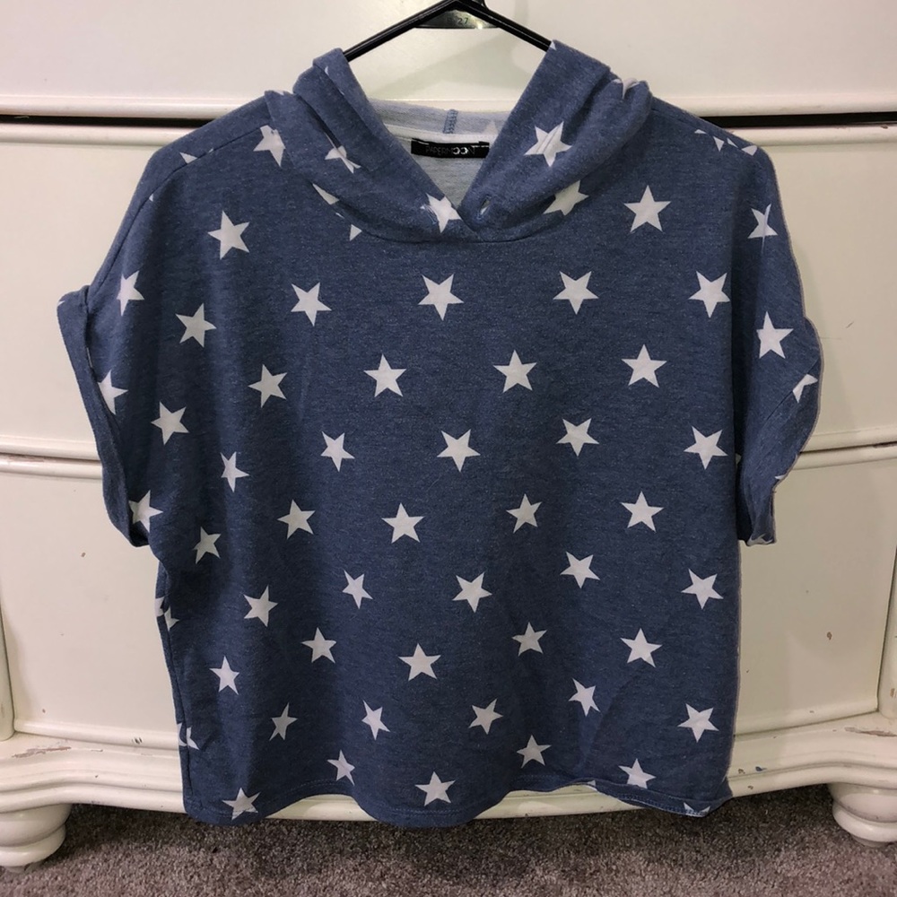 Cropped short sleeve shirt